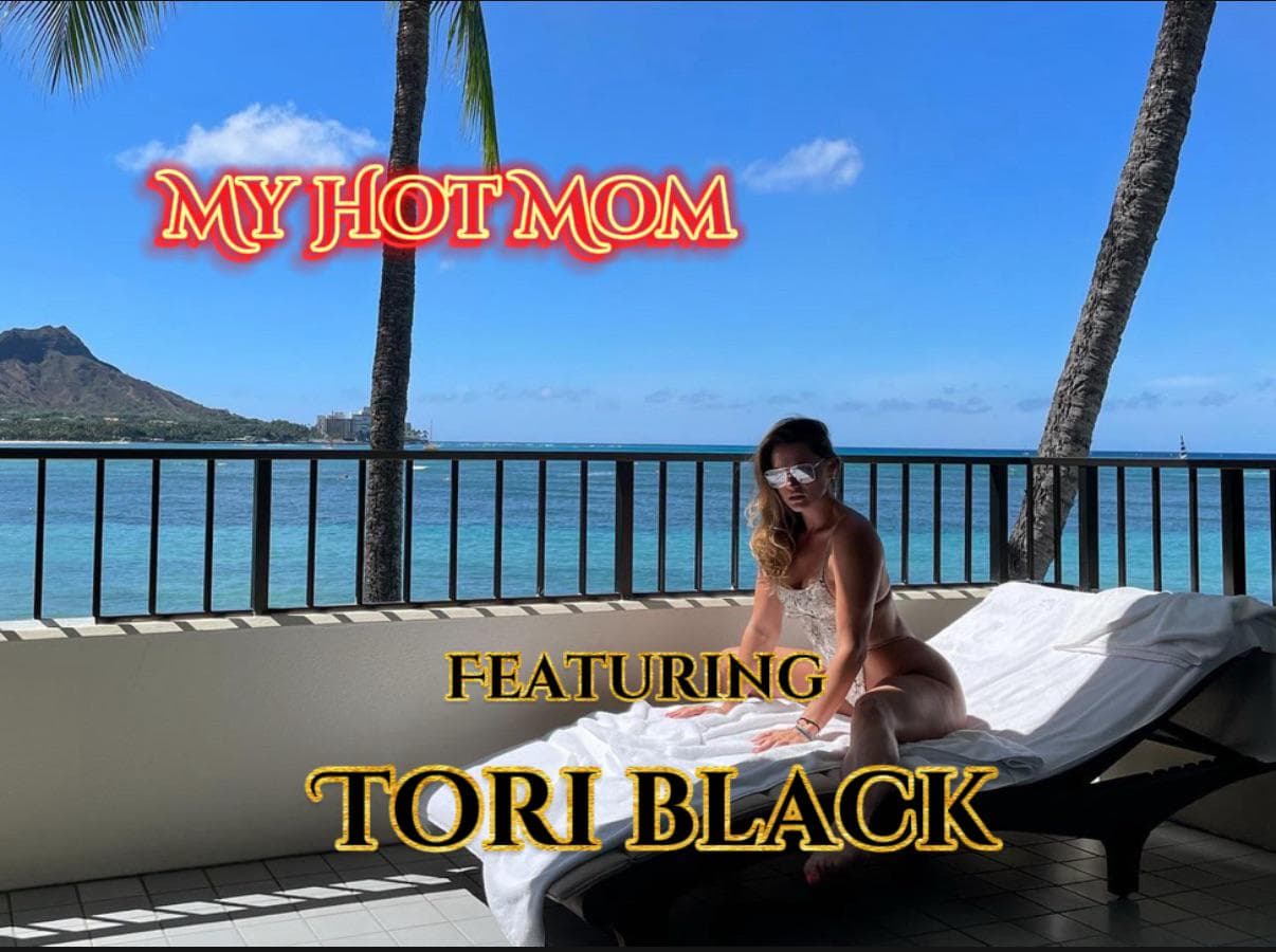 My Hot Mom (1-7 ) 324 slides